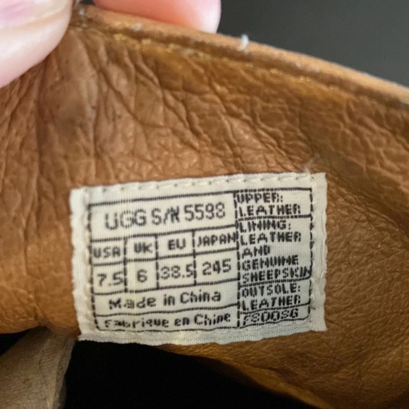 Ugg Heel Boots Leather Suede & Sheepskin NWOT - Picture 15 of 16